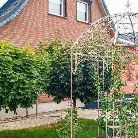 3 Bedroom Beautiful Home In Neubrandenburg Ngoại thất bức ảnh